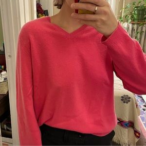Vibrant hot pink Cashmere sweater